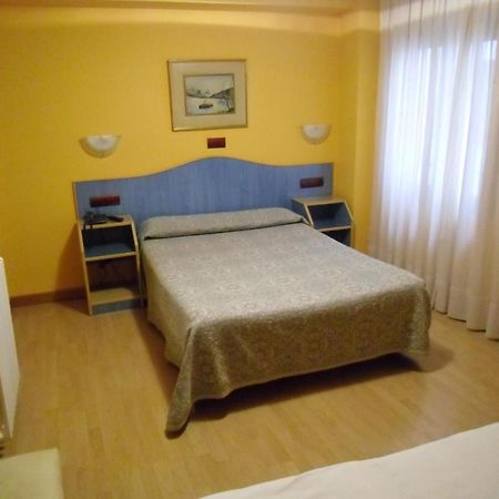 ليون Hostal Don Suero المظهر الخارجي الصورة