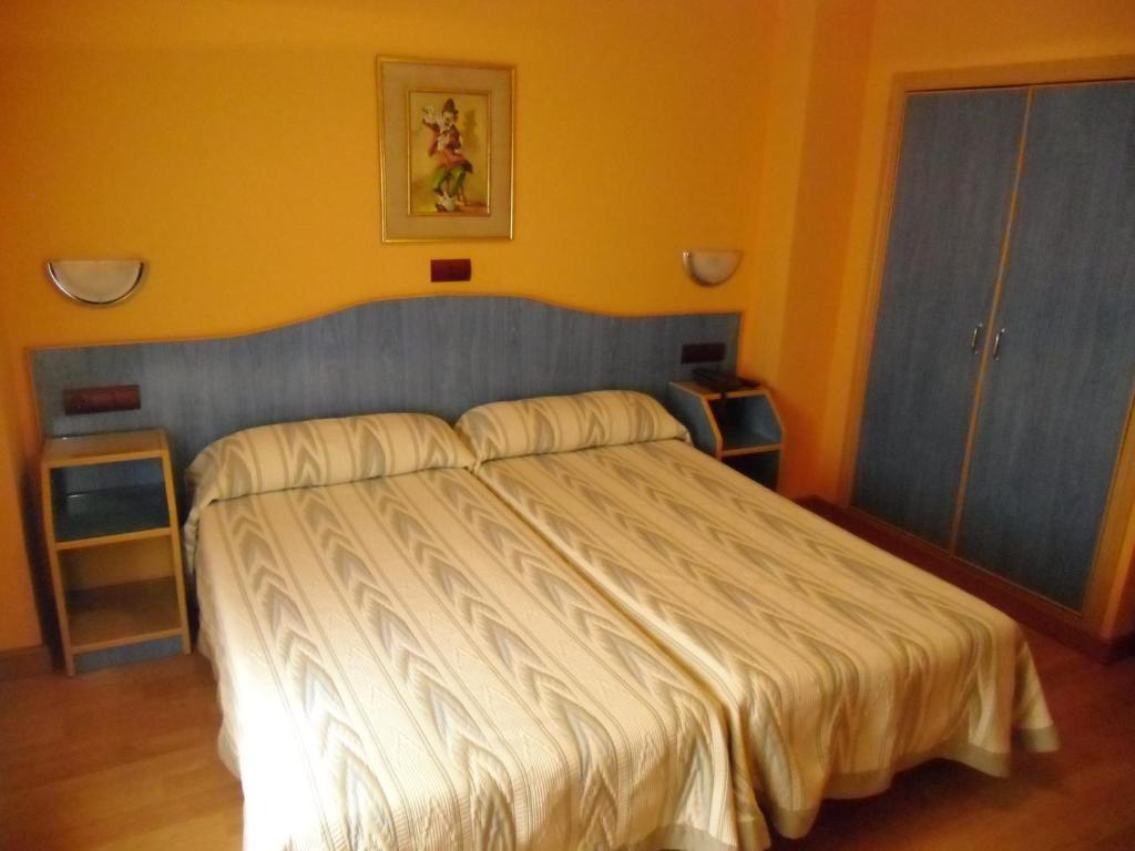 ليون Hostal Don Suero الغرفة الصورة