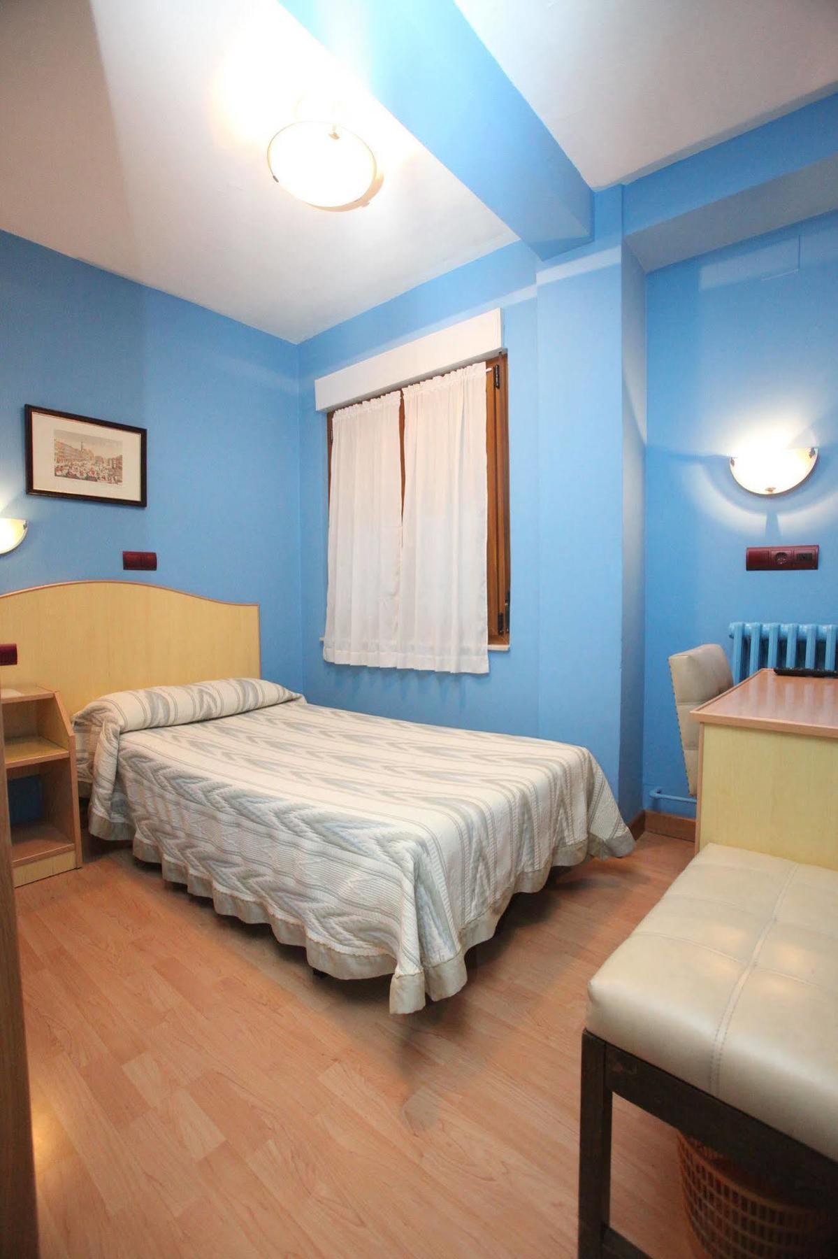 ليون Hostal Don Suero المظهر الخارجي الصورة