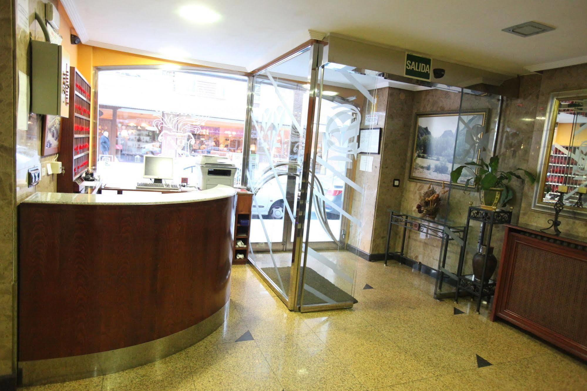 ليون Hostal Don Suero المظهر الخارجي الصورة
