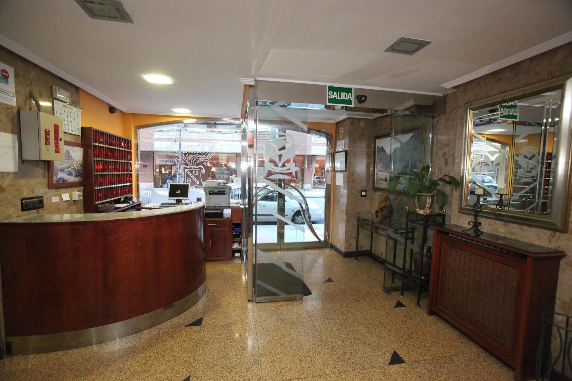 ليون Hostal Don Suero المظهر الخارجي الصورة